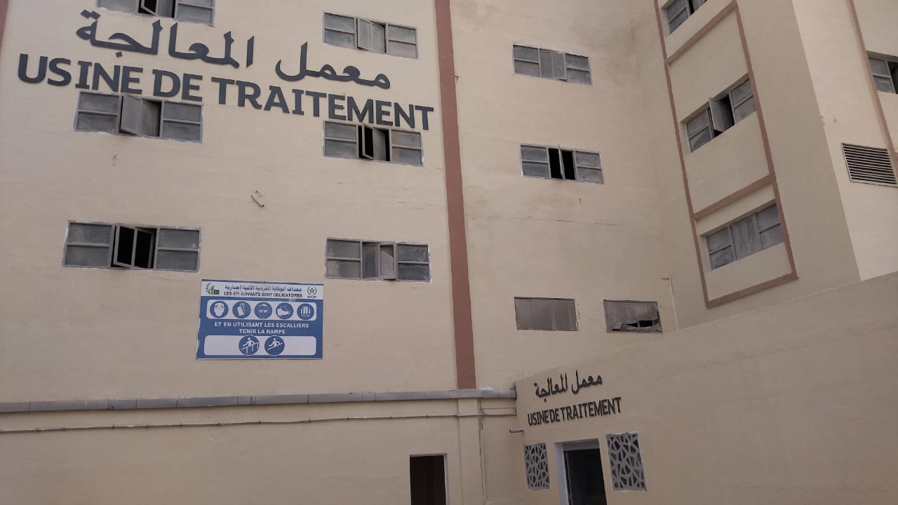 Hangar en charpente métallique